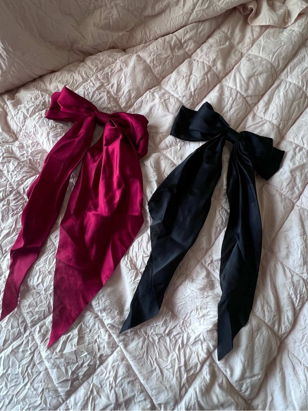 Source Unknown Satin Hair Bow Pair in Fuchsia and Black